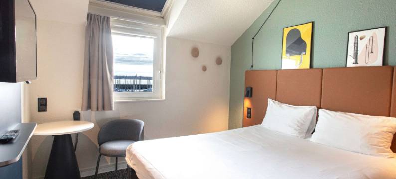 宜必思格朗维尔普莱桑斯港酒店(Ibis Granville Port de Plaisance)图片