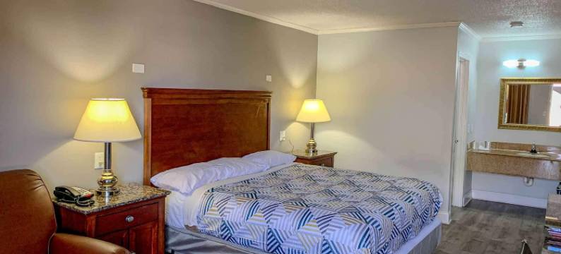 维珍尼亚纽波特纽斯 - 尤斯蒂斯堡 6 号汽车旅馆(Motel 6 Newport News, VA - Fort Eustis)图片