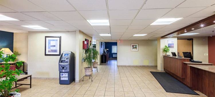 威斯康星米尔瓦基 - 格伦代尔 6 号汽车旅馆(Motel 6 Milwaukee, WI - Glendale)图片