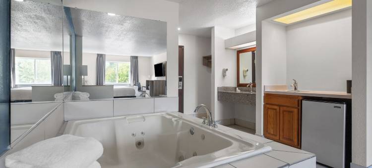 皮奎呗盟套房酒店(Baymont by Wyndham Piqua)图片