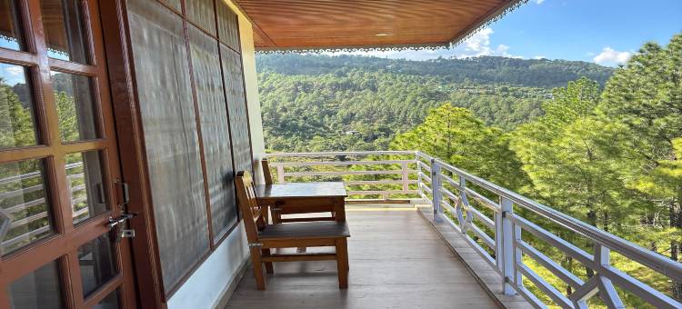 Lap of Himalayas Resort图片