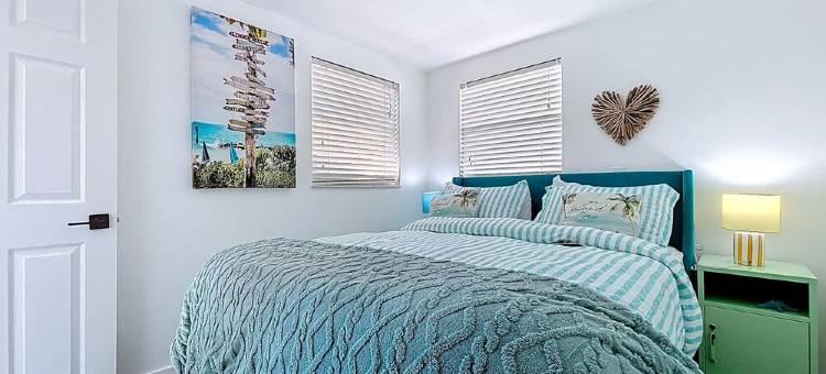 Charming, Family Friendly Newly Renovated Duplex on Holmes Beach.图片