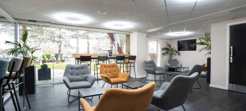 伦敦斯坦斯特德机场温德姆华美达酒店(Ramada by Wyndham London Stansted Airport)图片