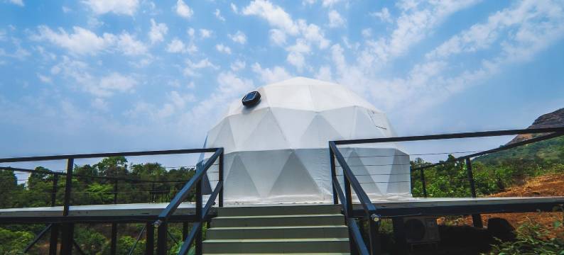 圣人小住与小径(Sage Stays and Trails)图片