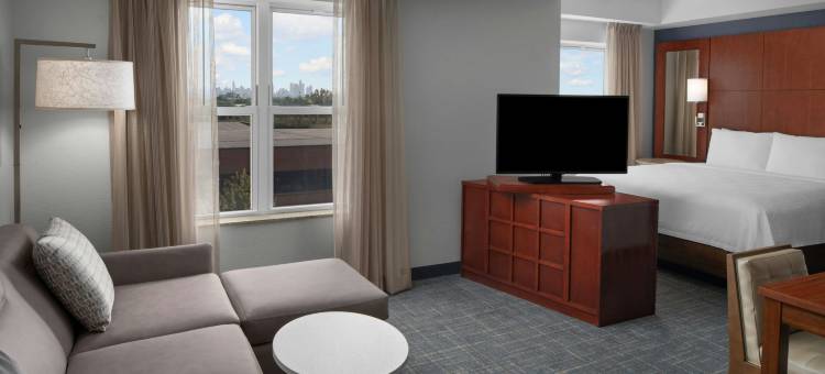 东拉瑟福德麦道兰 Residence Inn 酒店(Residence Inn East Rutherford Meadowlands)图片