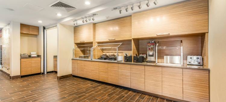 格林斯伯勒体育馆区万豪TownePlace Suites酒店(TownePlace Suites Greensboro Coliseum Area)图片