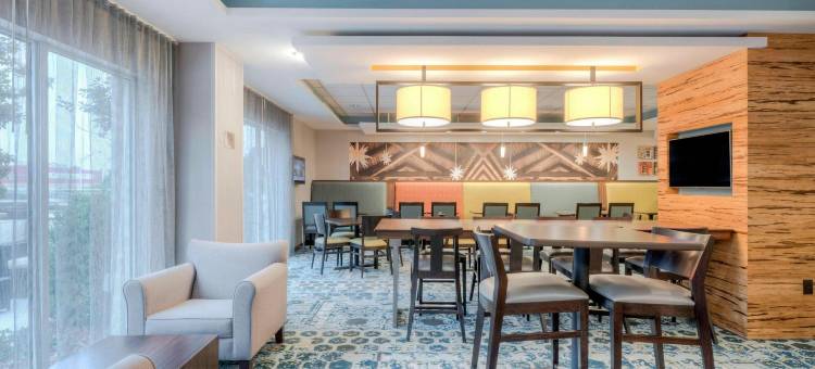 温斯顿塞勒姆市中心万枫套房酒店(Fairfield Inn & Suites Winston-Salem Downtown)图片