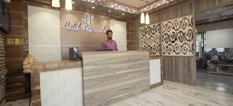 Super Capital O Hotel Priyanshu图片