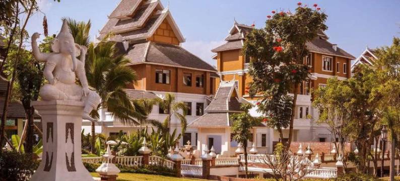 西双版纳七彩曼景度假酒店(告庄星光夜市店)图片