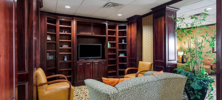 特克萨索马湖套房酒店(Lake Texoma Inn and Suites)图片