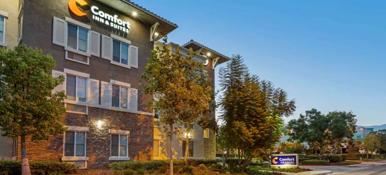舒适套房酒店-近安大略机场(Comfort Inn & Suites Near Ontario Airport)图片