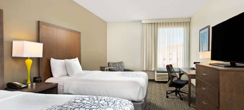 佩奇鲍威尔湖拉昆塔温德姆套房酒店(La Quinta Inn & Suites by Wyndham Page at Lake Powell)图片