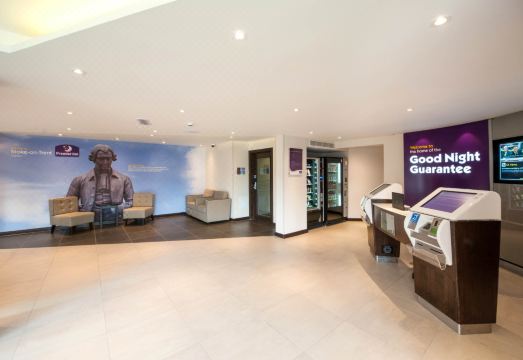 Premier Inn Stoke-On-Trent (Hanley) Hotel Overview