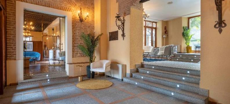 阿亚拉贝尔甘萨宫殿塞蒂纳酒店(Hotel Cetina Palacio Ayala Berganza)图片