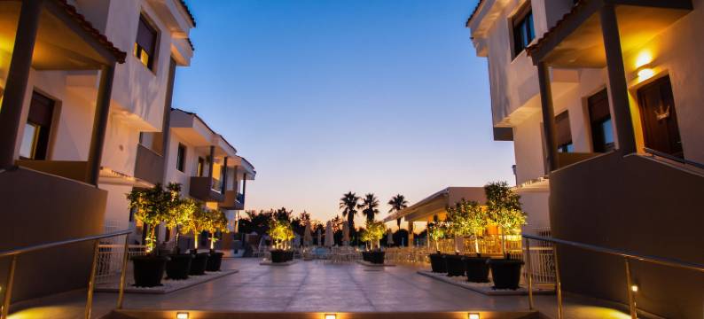 埃克罗特尔莉莉安村酒店(Acrotel Lily Ann Village)图片