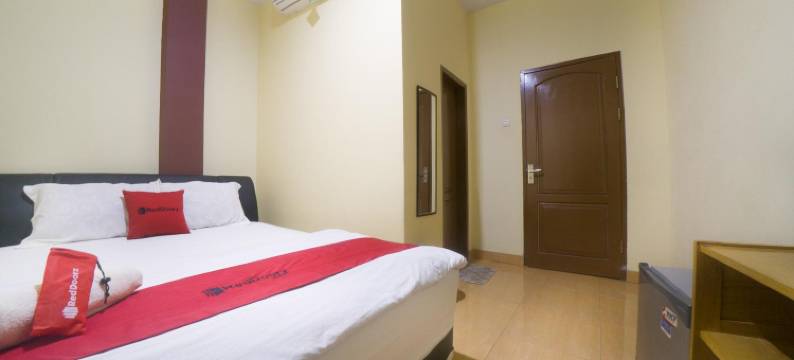 红多兹酒店-近哥伦打洛TVRI(RedDoorz Near Tvri Gorontalo)图片