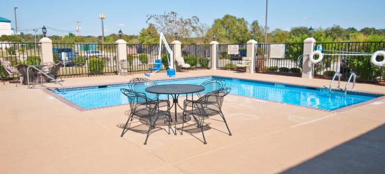 希尔顿欢朋酒店-坎顿(Hampton Inn Canton)图片