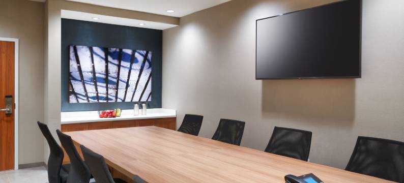 劳雷尔万枫酒店及套房(Fairfield Inn & Suites Laurel)图片