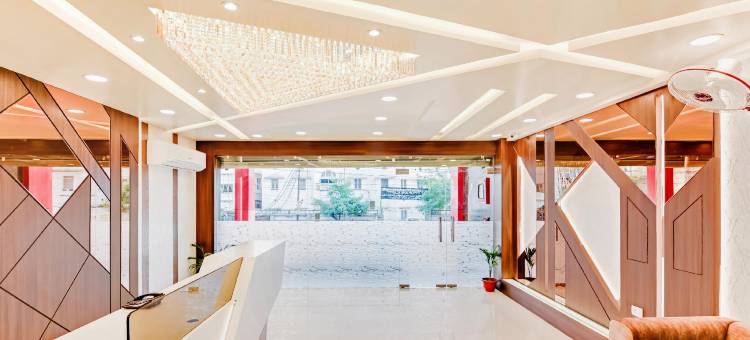 特里博餐厅 - 靠近勒克瑙火车站(Treebo Resto- Near Lucknow Railway Station)图片