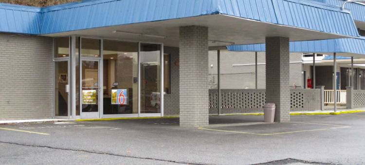奇豪威骑士旅馆(Motel 6 Chilhowie, VA - I-81)图片