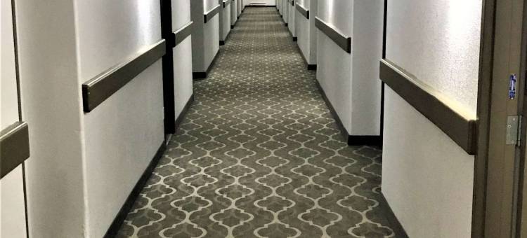 欣顿温德姆速8酒店(Super 8 by Wyndham Hinton)图片