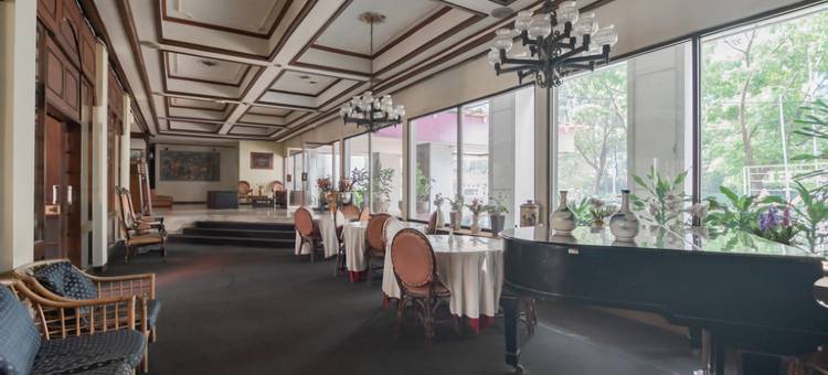 万隆伊斯塔纳酒店(Istana Hotel Bandung Mitra RedDoorz)图片