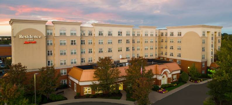 东拉瑟福德麦道兰 Residence Inn 酒店(Residence Inn East Rutherford Meadowlands)图片