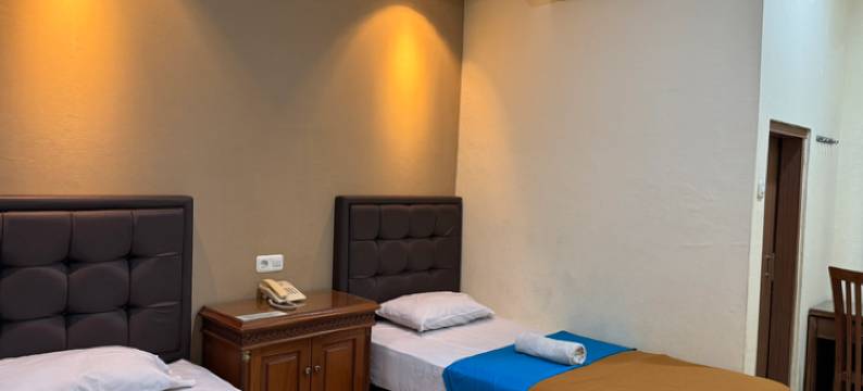 西里邦勃良安酒店(Hotel Priangan)图片
