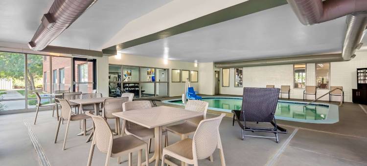 北丹佛-威斯敏斯特舒适套房酒店(Comfort Suites Denver North - Westminster)图片