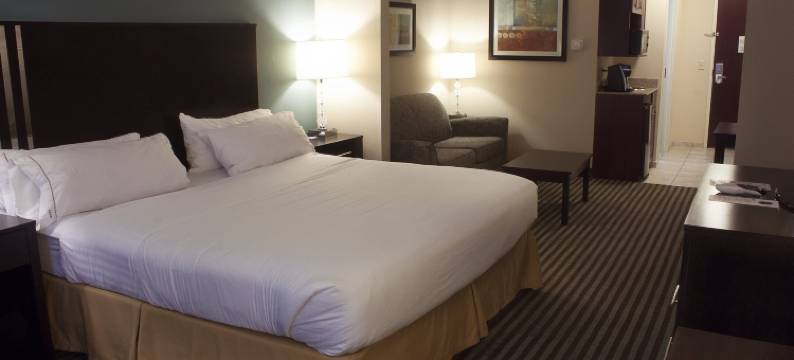智选假日酒店及套房 扬斯敦西 - 奥斯丁镇 IHG(Holiday Inn Express & Suites YOUNGSTOWN WEST - AUSTINTOWN by IHG)图片