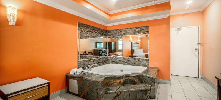 罗德威帕萨迪纳套房假日酒店(Rodeway Inn & Suites Pasadena)图片