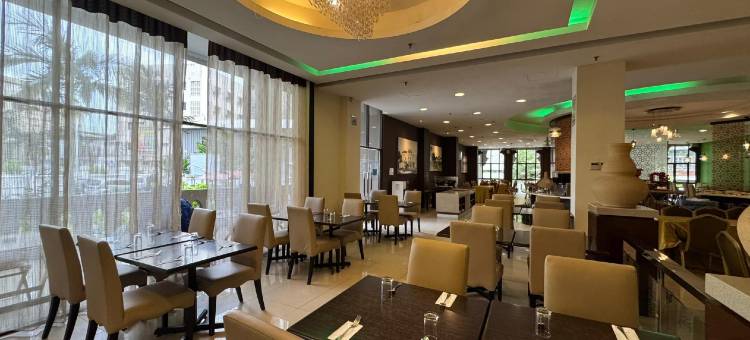 普特里大酒店(The Grand Puteri Hotel)图片