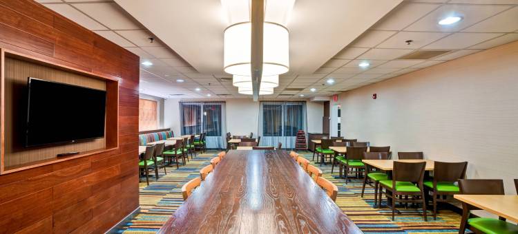 克里斯琴斯堡万豪万枫酒店(Fairfield Inn & Suites Christiansburg)图片