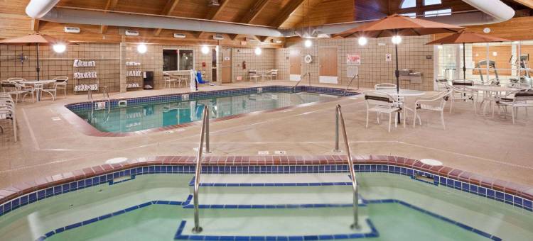 皮埃尔堡会议中心温德姆美吟温德姆酒店(AmericInn by Wyndham Fort Pierre Conference Center)图片