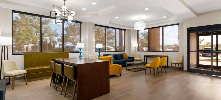 奥古斯塔河岸舒适套房酒店(Comfort Suites Augusta Riverwatch)图片