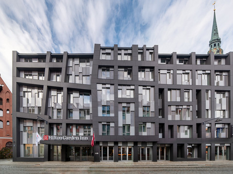 里加老城希尔顿花园酒店