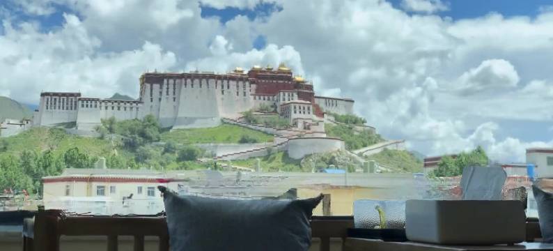 拉萨归・来精品观景民宿(布达拉宫店)图片