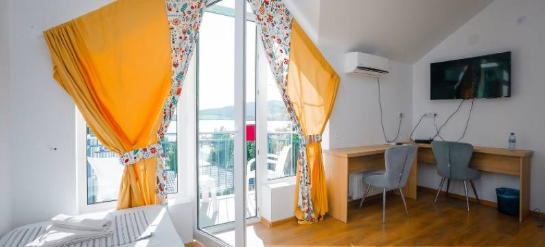 拉古纳海滩俱乐部酒店(Laguna Beach Club Bazaleti Lake)图片