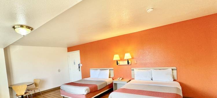 洛杉矶6号汽车旅馆- 贝尔弗劳尔(Motel 6 Bellflower, CA - Los Angeles)图片