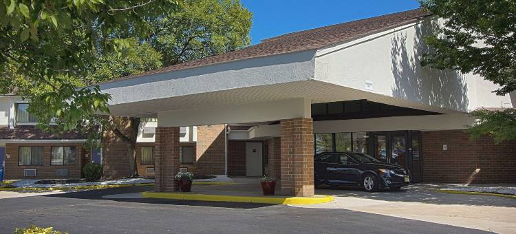 东布朗士维克6汽车酒店(Motel 6 East Brunswick, NJ)图片