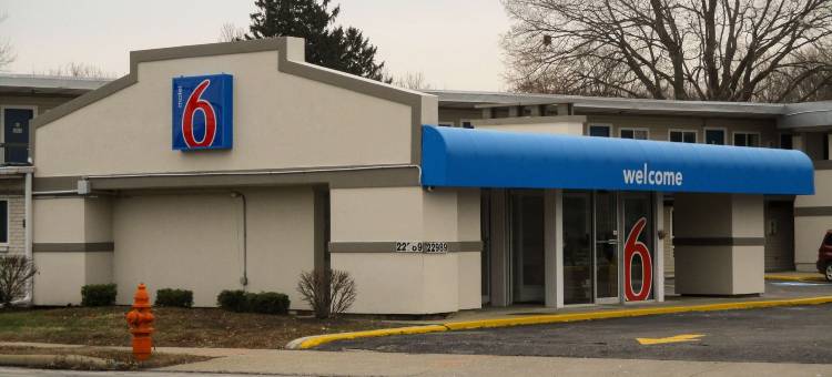 Motel 6北奥默斯特德，俄亥俄州 - 克利夫兰(Motel 6 North Olmsted, Oh - Cleveland)图片