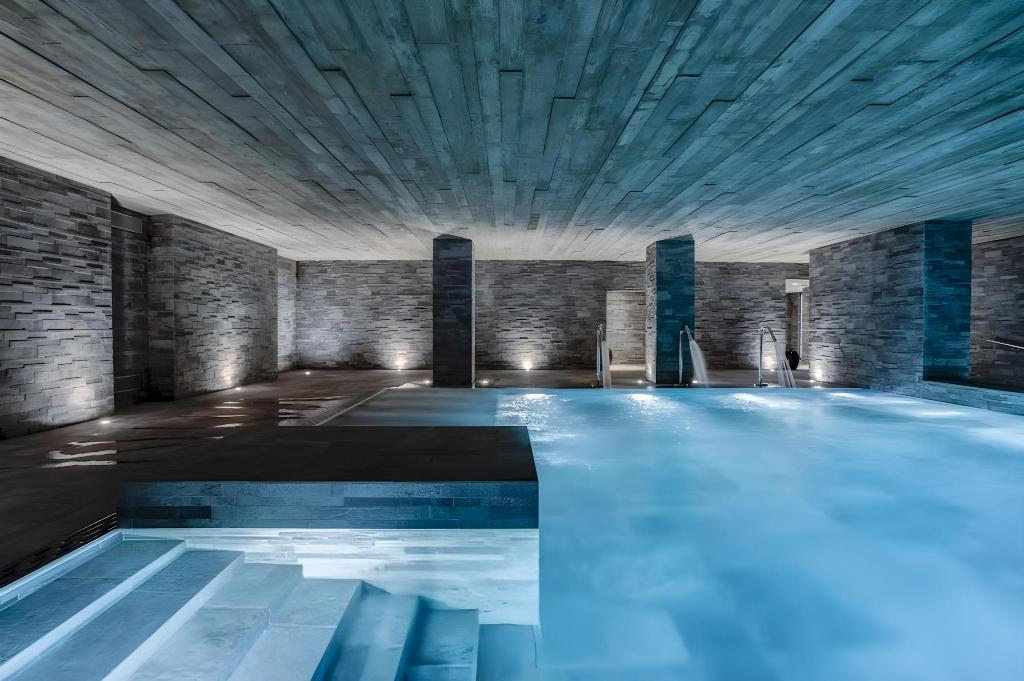 Hôtel Lyon Métropole Over view