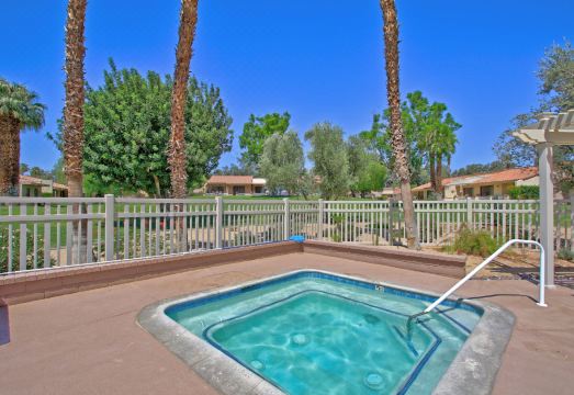 Elegant Oasis with Fireplace and Golf Course View - Charming Retreat Hotel Overview