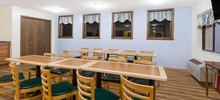 铁山戴斯酒店(Days Inn by Wyndham Iron Mountain)图片