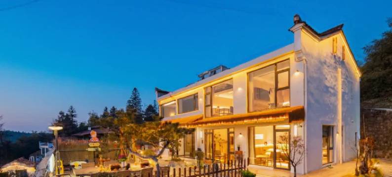 九华山六如·云见花园民宿(九华街肉身宝殿店)图片