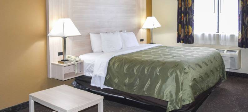 布鲁克斯路易斯维尔南凯艺套房酒店(Quality Inn & Suites Brooks Louisville South)图片