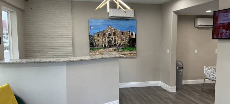 圣安东尼奥阿拉莫河畔步道戴斯酒店(Days Inn by Wyndham San Antonio Alamo/Riverwalk)图片