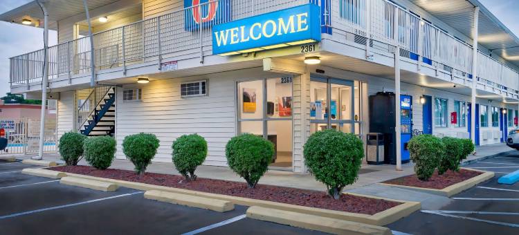 北卡罗莱纳兰伯顿 6 号汽车旅馆(Motel 6 Lumberton, NC)图片