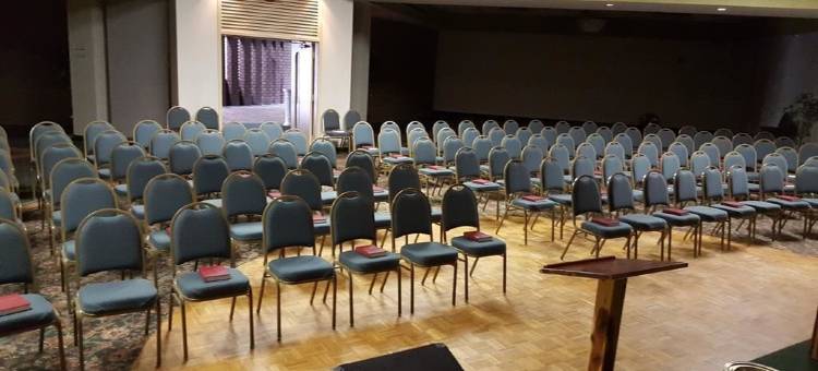 南派恩斯派恩赫斯特温德姆戴斯酒店及会议中心(Days Inn & Conf Center by Wyndham Southern Pines Pinehurst)图片