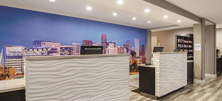 丹佛机场DIA拉昆塔温德姆套房酒店(La Quinta Inn & Suites by Wyndham Denver Airport Dia)图片